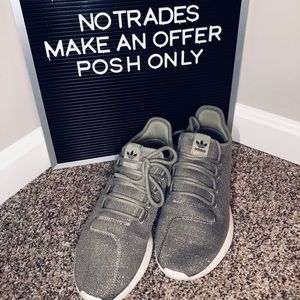 Tubular shadow